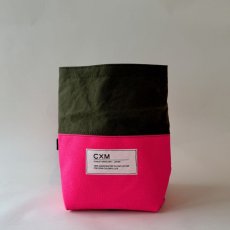 AD olive/ Neon pink