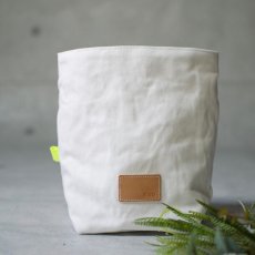 W.hampu white